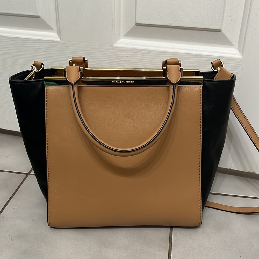 Michael Kors Lana Colorblock Leather Medium Bag - Picture 12 of 16